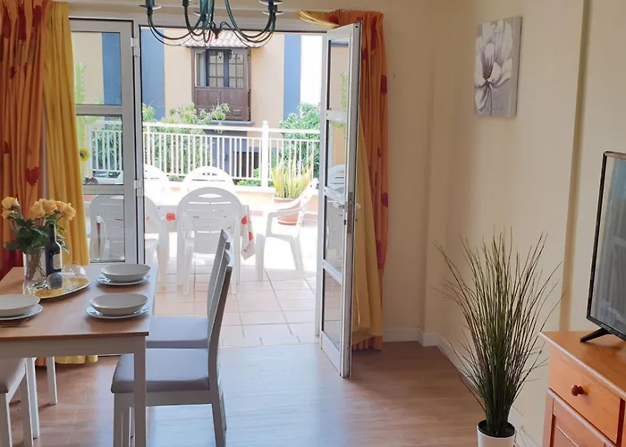 Mit Beheiztem Gemeinsamem Pool By Interhome Appartement *