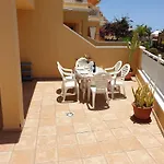 Mit Beheiztem Gemeinsamem Pool By Interhome
