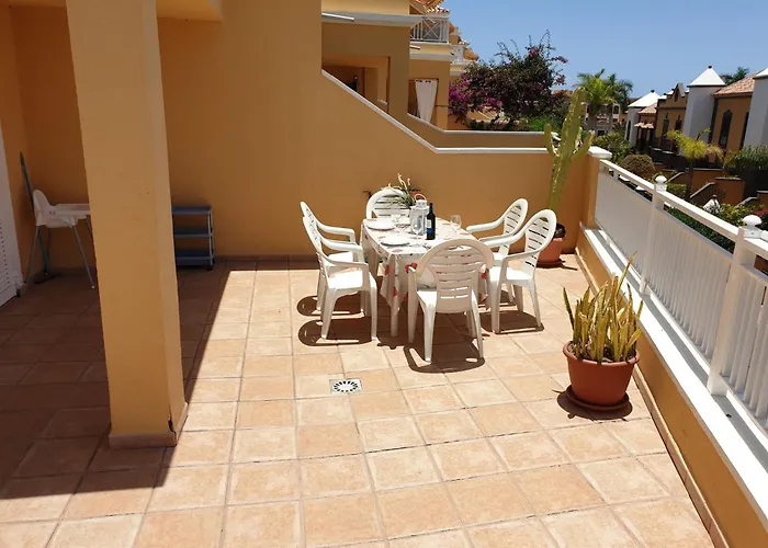 Mit Beheiztem Gemeinsamem Pool By Interhome